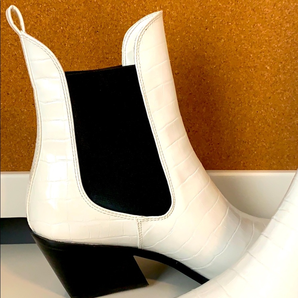 Princess Polly “Hold On Boot White Croc” - Picture 4 of 4